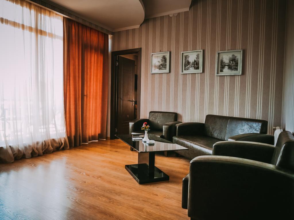 Tskaltubo Hotel Prometheus Ngoại thất bức ảnh